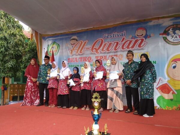JUARA 1 LOMBA TAHSIN AL-QUR'AN